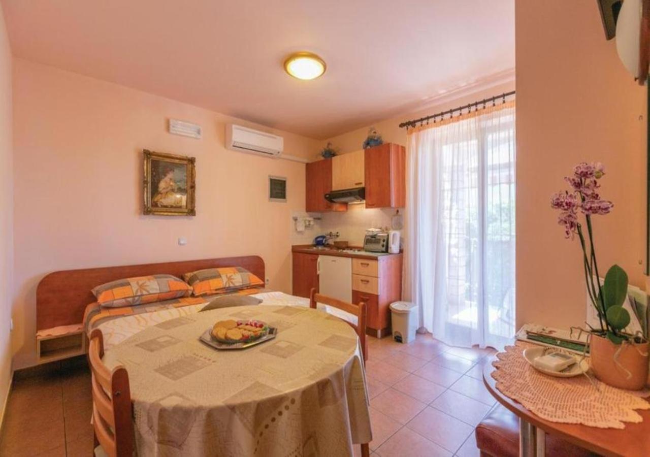 Adria Vrsar Apartment ภายนอก รูปภาพ