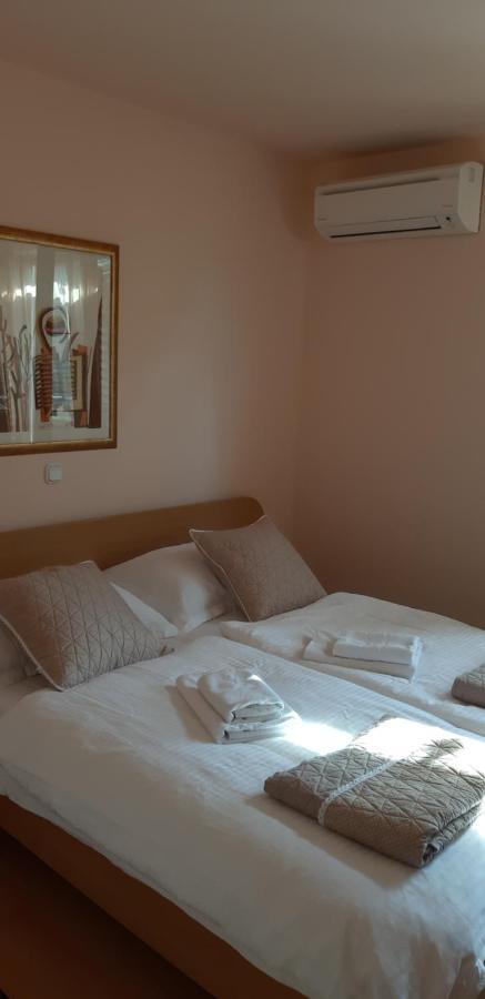 Adria Vrsar Apartment ภายนอก รูปภาพ